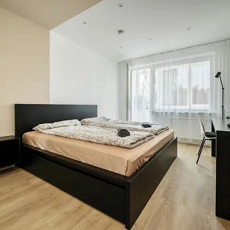 Goldenhugo Гостьовий будинок Вільнюс