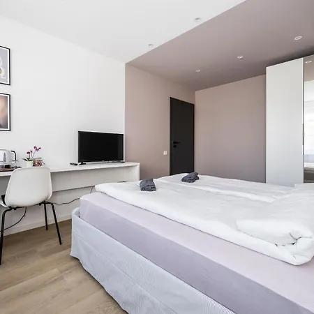Guest house Goldenhugo *