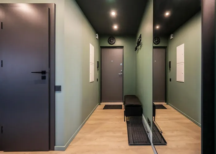 Goldenhugo Πανσιόν *